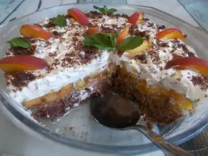 Letnja torta sa breskvama bez pečenja