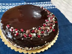 Torta Pijana višnja sa čokoladnom glazurom ogledalo