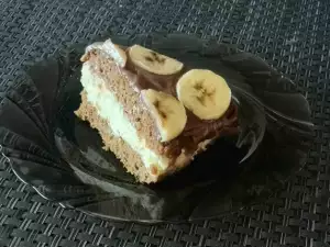 Torta sa domaćom tečnom čokoladom i patišpanj korama