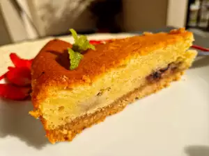 Čizkejk torta sa borovnicama i korom od badema