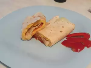 Tortilja sa jajima doručak