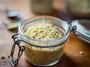 Vegan parmezan