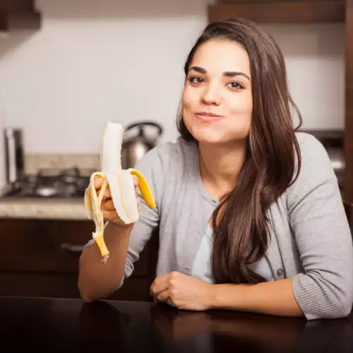 Kako da pravilno jedemo banane?