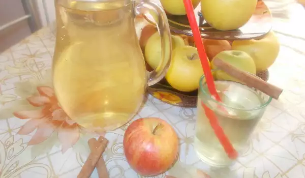 Zdrav čaj od jabuka za mršavljenje