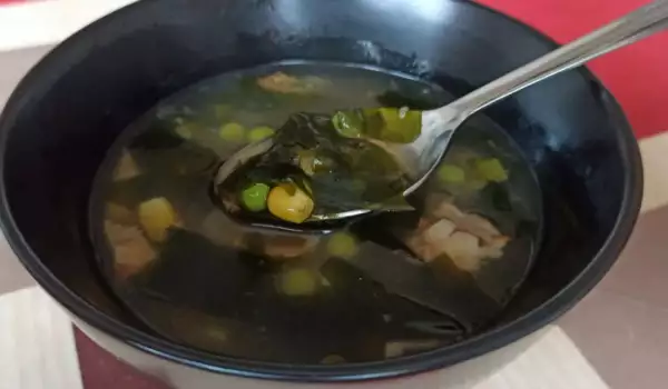 Azijska supa sa graškom i kukuruzom