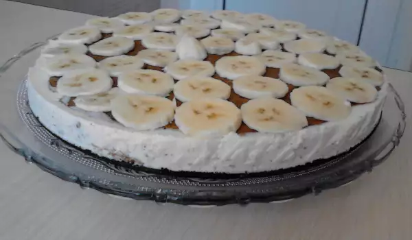 Sveža torta sa bananama