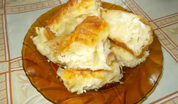 Pita sa sitnim sirom i jajima