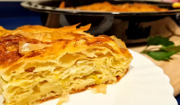 Pita sa prazilukom, sirom i kačkavaljem