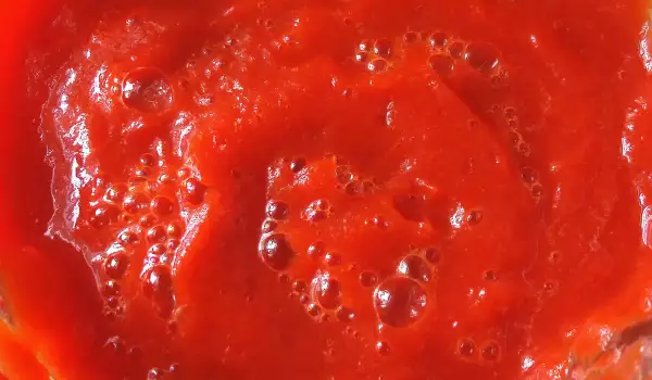 Domaći kečap od cvekle