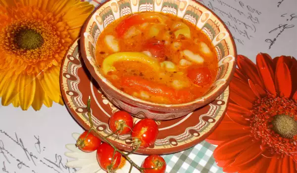 Ukusan pasulj sa čeri paradajzom i papričicama