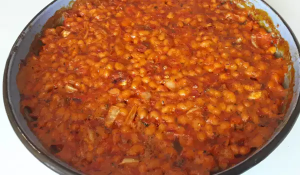 Garnirung od pasulja sa paprikama u rerni