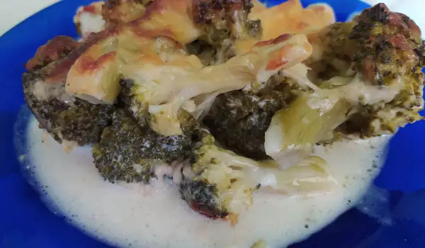 Veganski pečeni brokoli sa biljnom pavlakom i kačkavaljem