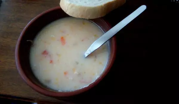 Bela pileća supa