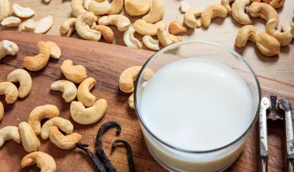Kako se pravi mleko od indijskog oraha?