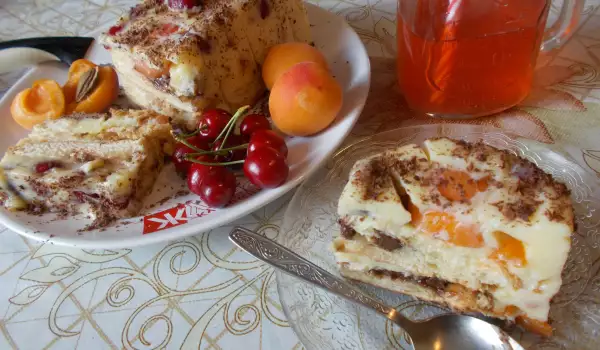 Puding kolač sa trešnjama i kajsijama