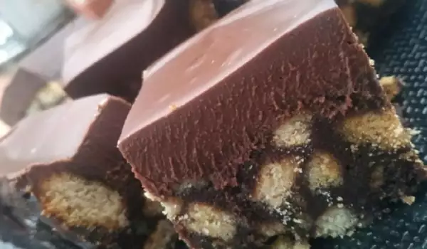 Čokoladni kolač sa keksom