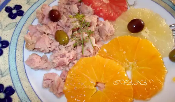 Vitaminska salata od citrusa sa maslinama