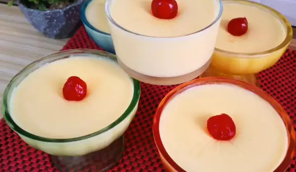 Desert sa limunom u čašama