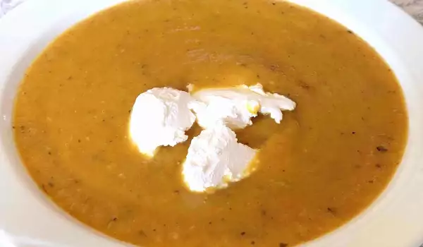 Jesenja krem supa sa krem sirom