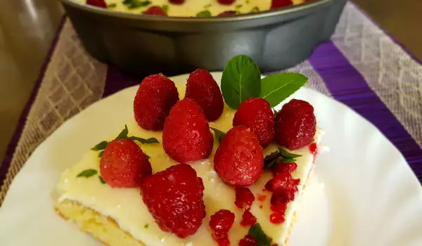 Francuski kolač sa malinama
