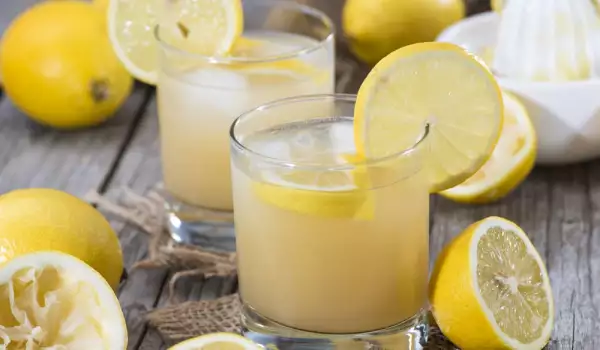 Napitak sa sokom od limuna