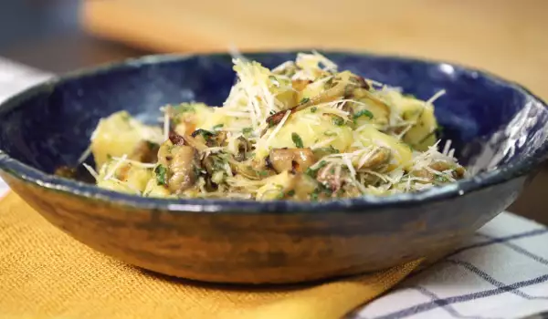 Salata od pečuraka sa krompirom i dižonskim senfom