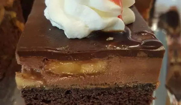Ginis kolač sa aromatičnim čokoladnim kremom