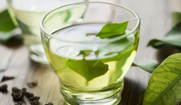 Da li je štetna prekomerna konzumacija zelenog čaja?