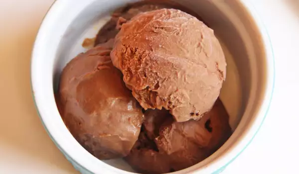 Sirov čokoladni sladoled