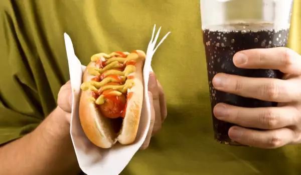 jesti hot-dog