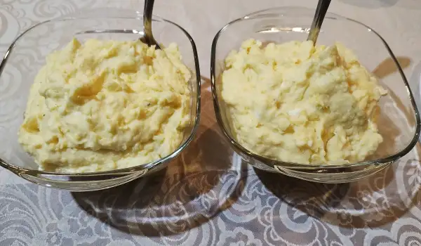 Krompir salata sa jajima i majonezom uz rakiju