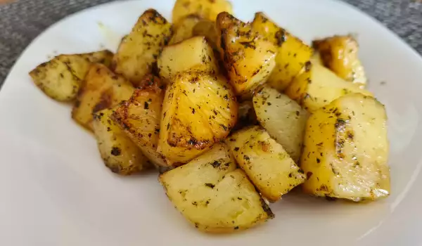 Krompir sa začinima i maslacem