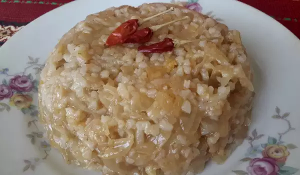 Kiseo kupus sa pirinčem