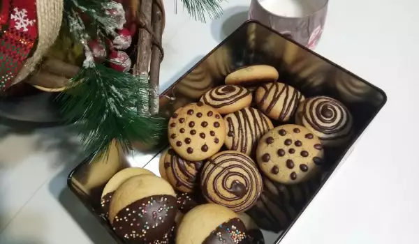 Božićni medenjaci sa cimetom i čokoladom