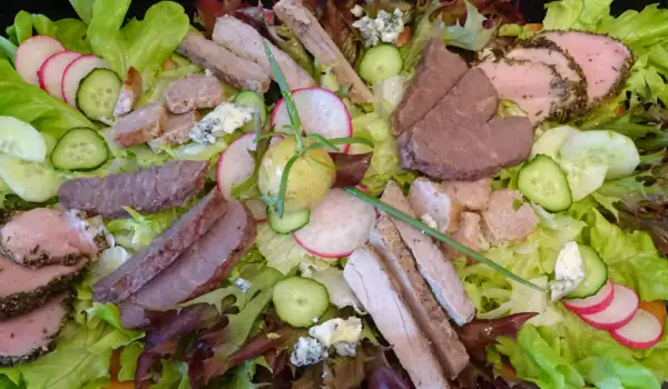 Bogata kombinovana salata za posebnu priliku