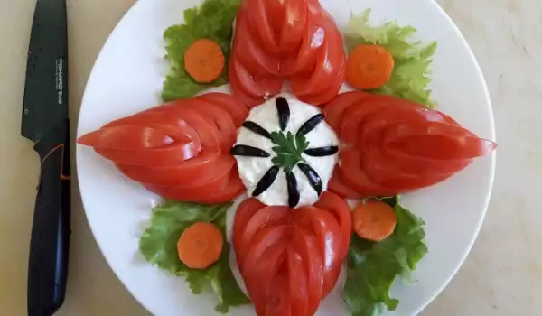 Lepa salata od paradajza