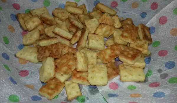 Jednostavni krekeri sa sirom