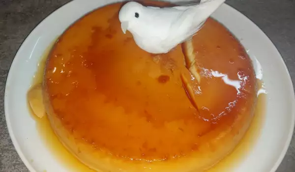 Krem karamel u multikukeru pod pritiskom