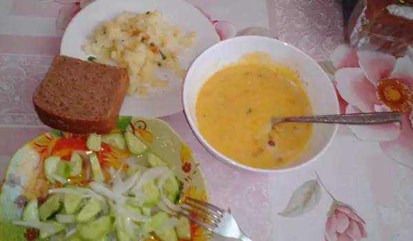 Krem supa od krompira i crvenog sočiva