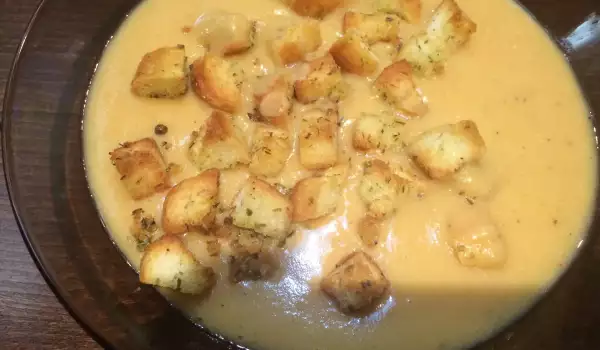 Krem supa od krompira i crvenog sočiva