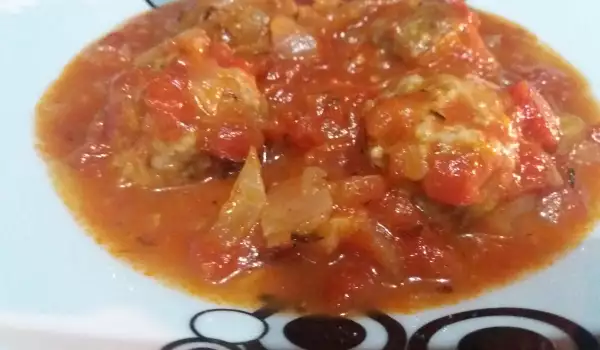 Teleće ćuftice u paradajz sosu