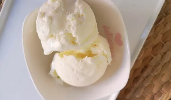 Sjajan sladoled sa limunom
