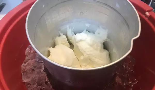 Domaći sladoled od limuna i vanile