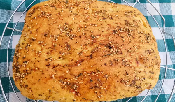 Ravan libanski hleb sa koricom od začinskog bilja (Mankoush)