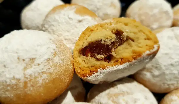 Hrskave vanilice sa mašću, ratlukom i vinom