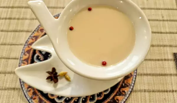 Masala čaj sa zvezdastim anisom i roze biberom