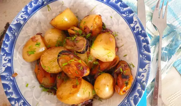 Školjke sa kuvanim krompirom