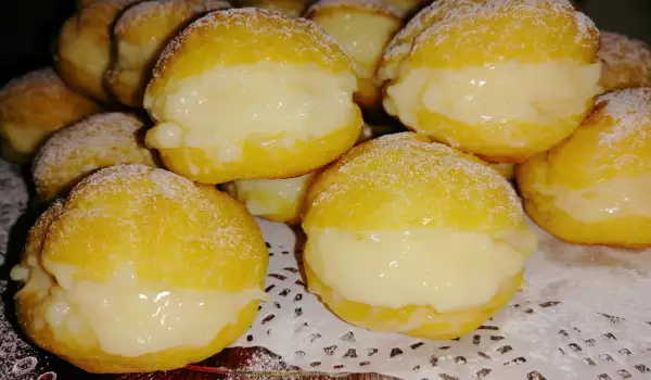 Mini eklerčići sa pudingom od vanile