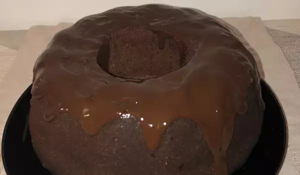 Čokoladni kolač sa crnom čokoladom
