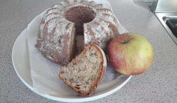 Nemački kolač od jabuka sa cimetom